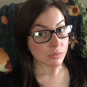 Meet your Posher, Hayley